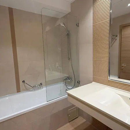 Apartament Rin Parcare Inclusa Langa Delta *