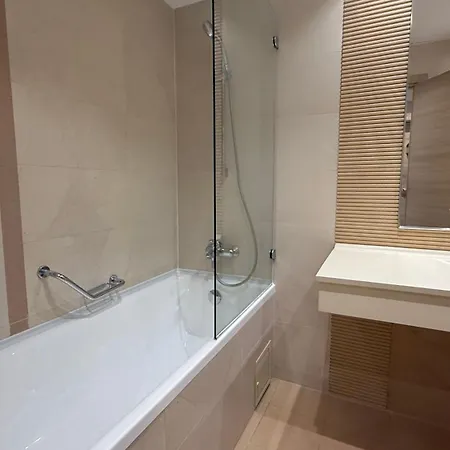 Apartament Rin Parcare Inclusa Langa Delta *